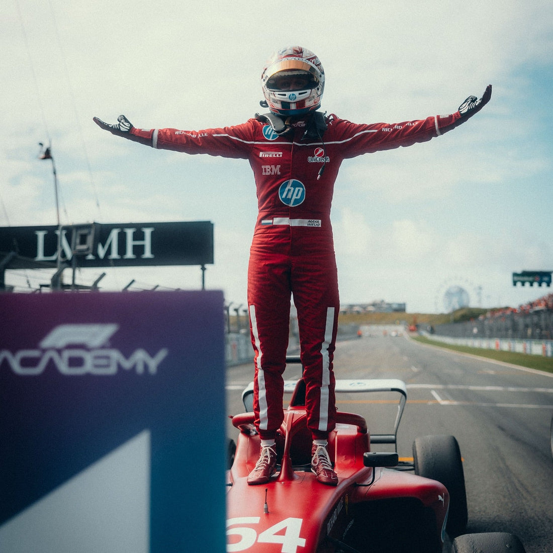 Maya Weug’s Redemption Drive: Triumph at Zandvoort